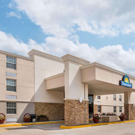 Days Inn By Wyndham Джиллетт Экстерьер фото